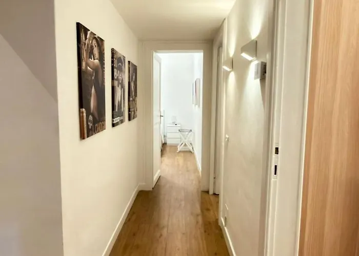 Cozy Flat In דירה